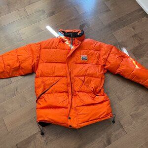 Men's Reversible Puffer Jacket in Black & Orange